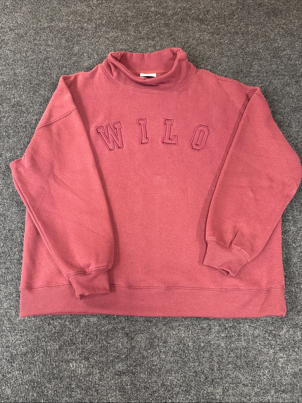 Wilo Mock Neck Sweatshirt Burgandy Small Oversized